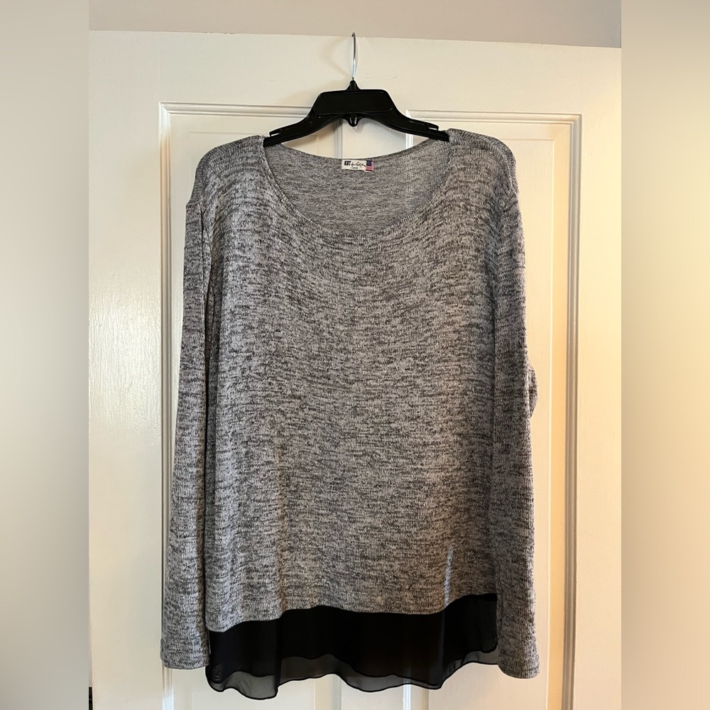 Kut from the kloth sweater in grey.